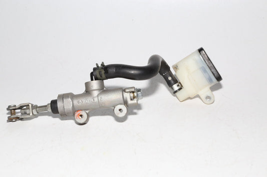 06-07 Suzuki Gsxr600-GSXR750 Rear Back Brake Master Cylinder W Reservoir OEM