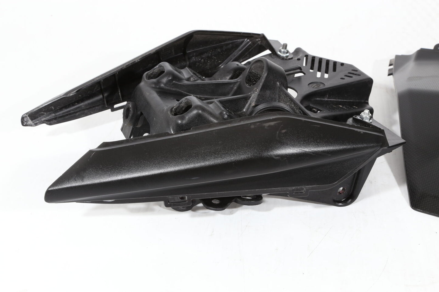 11-15 Kawasaki Ninja Zx10r Zx10 Rear Back Tail Undertail Fairing Cowl OEM