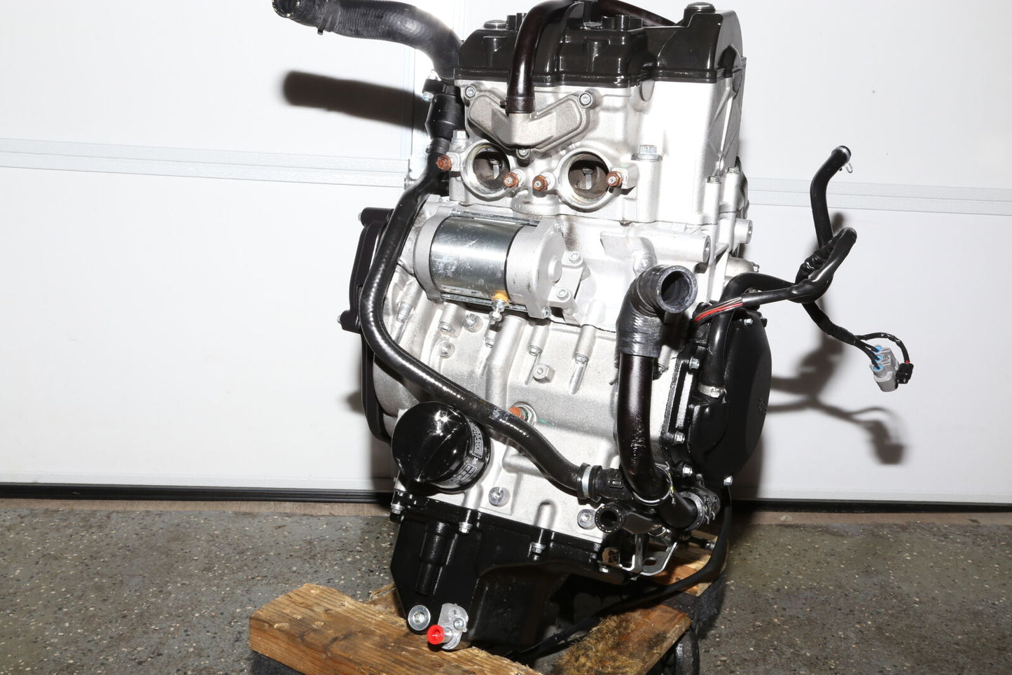 2021 Aprilia  Rsv4 RR Factory 1100 Engine Motor Running Motor OEM *MINT*