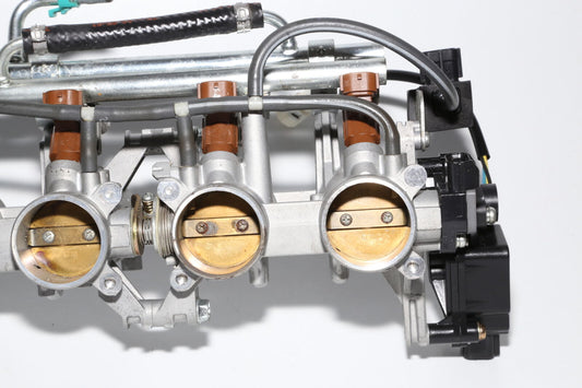 06-07 Suzuki Gsxr600 Main Fuel Injectors  Throttle Bodies OEM