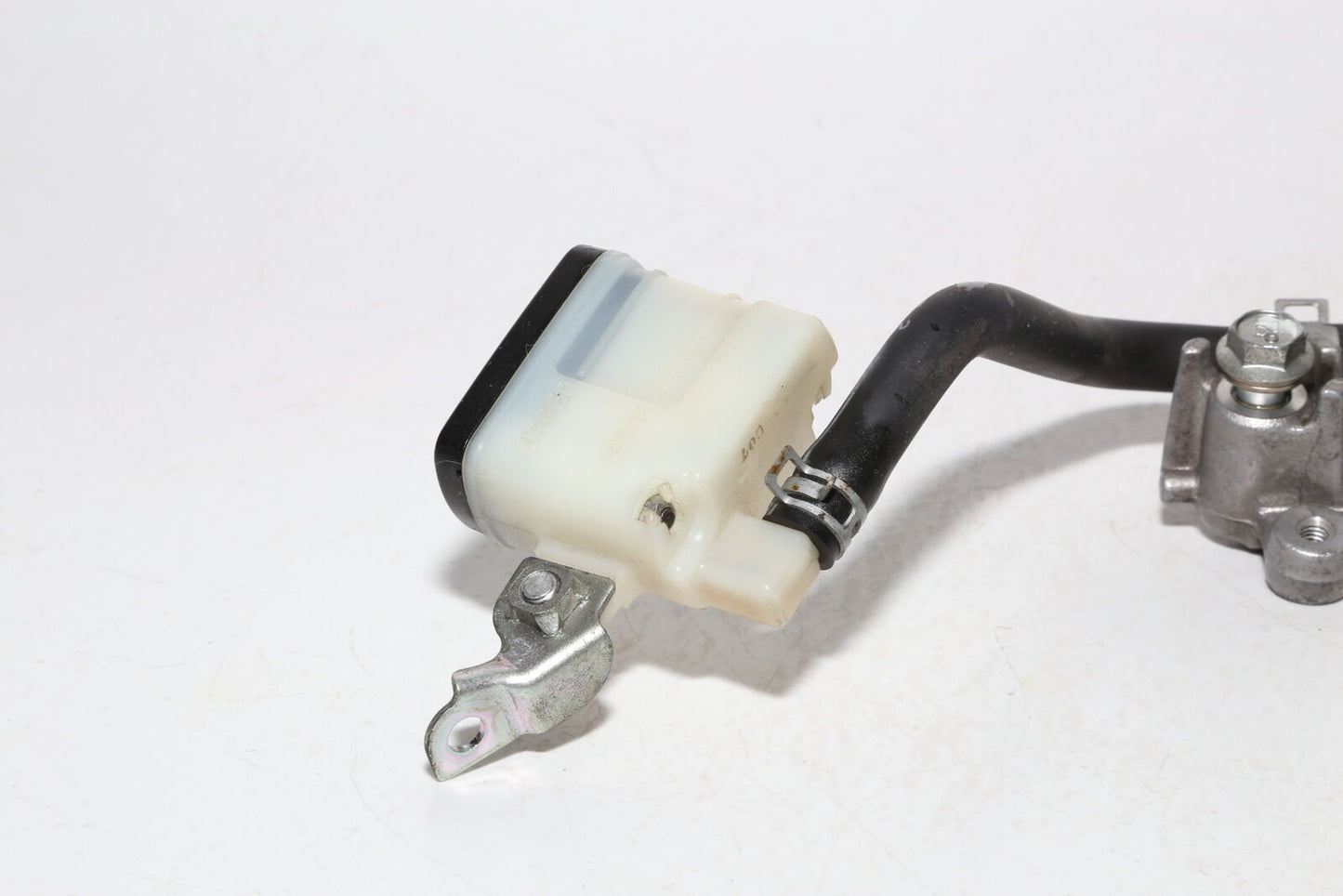 07-08 Suzuki Gsxr1000 Rear Back Brake Master Cylinder W Reservoir OEM