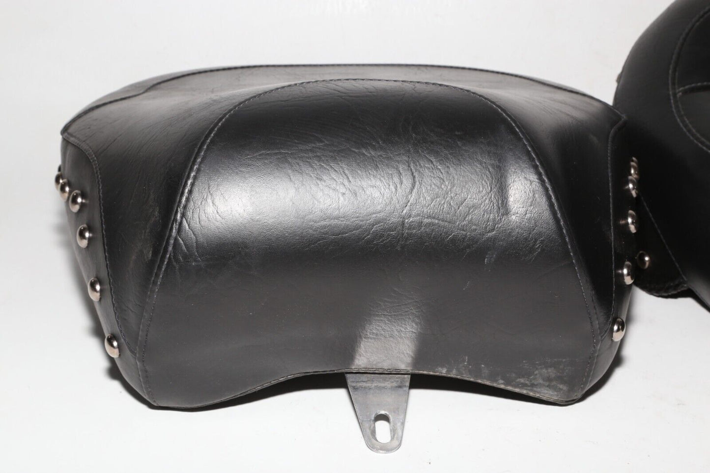 02-03 Kawasaki Vulcan 1500 Classic Mustang Front Seat & Rear Seat Set *NICE*