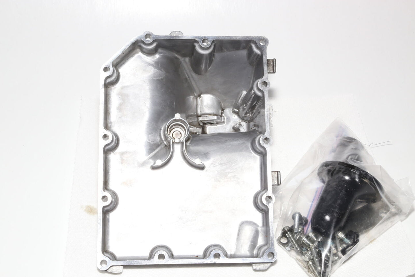 11-22 Suzuki Gsxr600 gsxr750 Engine Motor Bottom Oil Pan Cover w/Bolts OEM