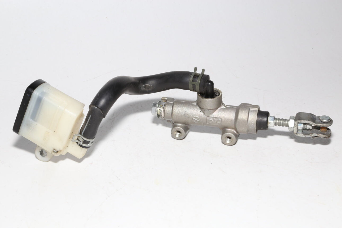 06-07 Suzuki Gsxr600-GSXR750 Rear Back Brake Master Cylinder W Reservoir OEM