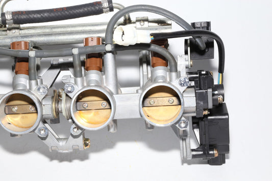 06-07 Suzuki Gsxr600 Main Fuel Injectors Throttle Bodies OEM