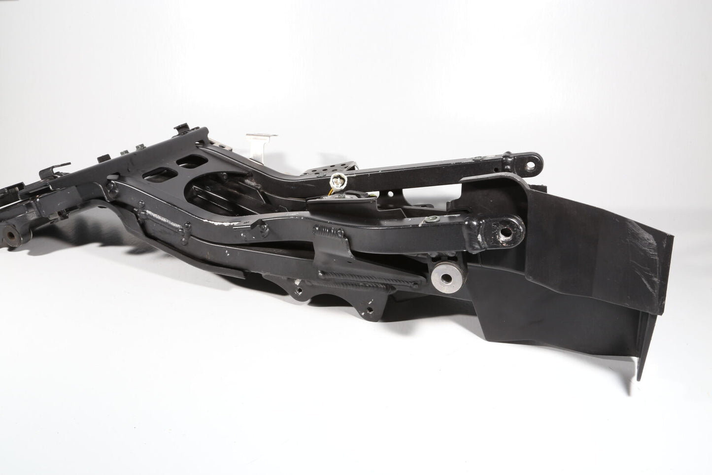 05-06 Kawasaki Ninja Zx6r Zx636c 636 Rear Subframe Back Sub Frame OEM